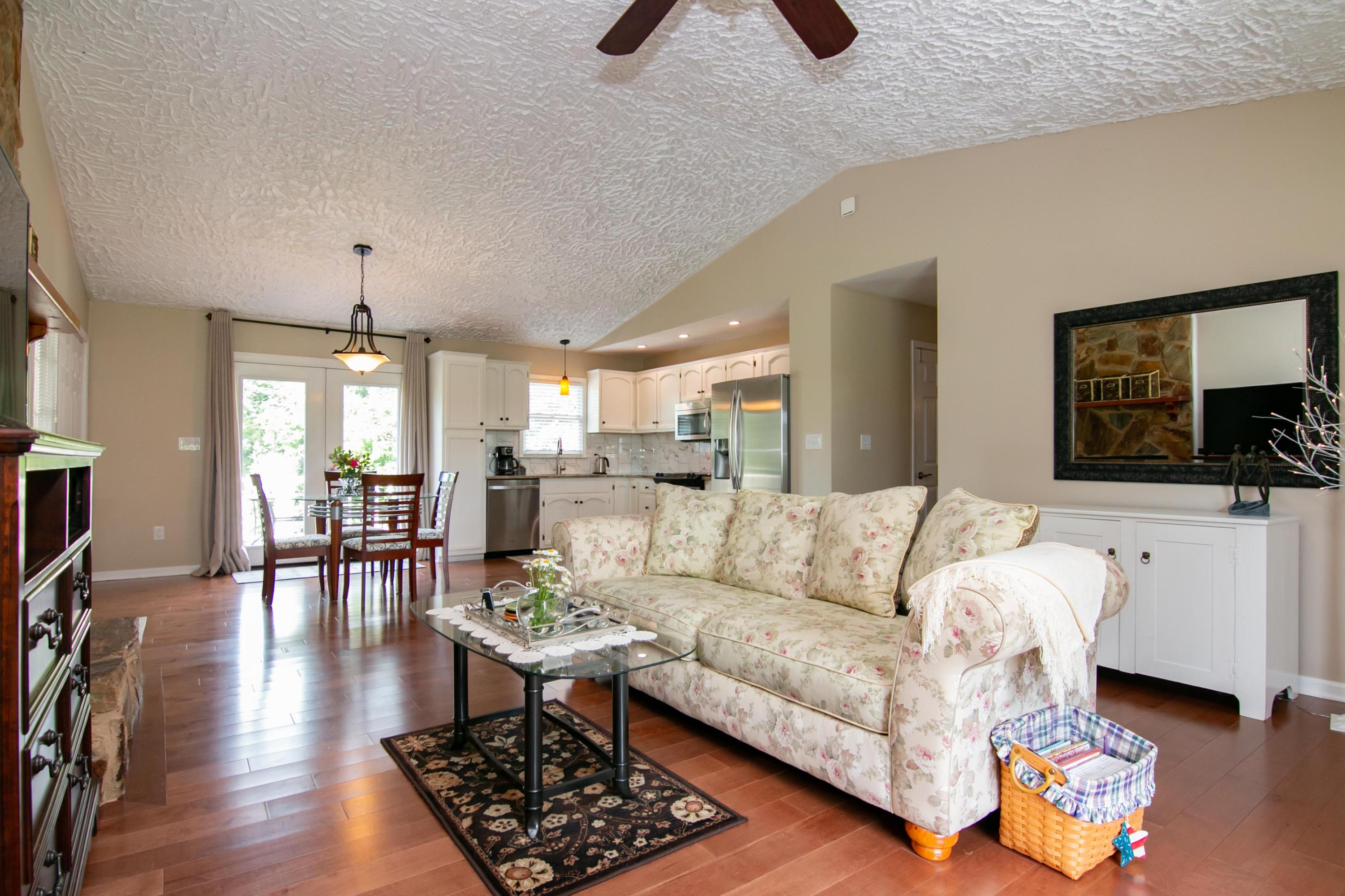 500 Tall Tree Road Wirtz, VA 24184 - Photo 22 of 47 img_4528