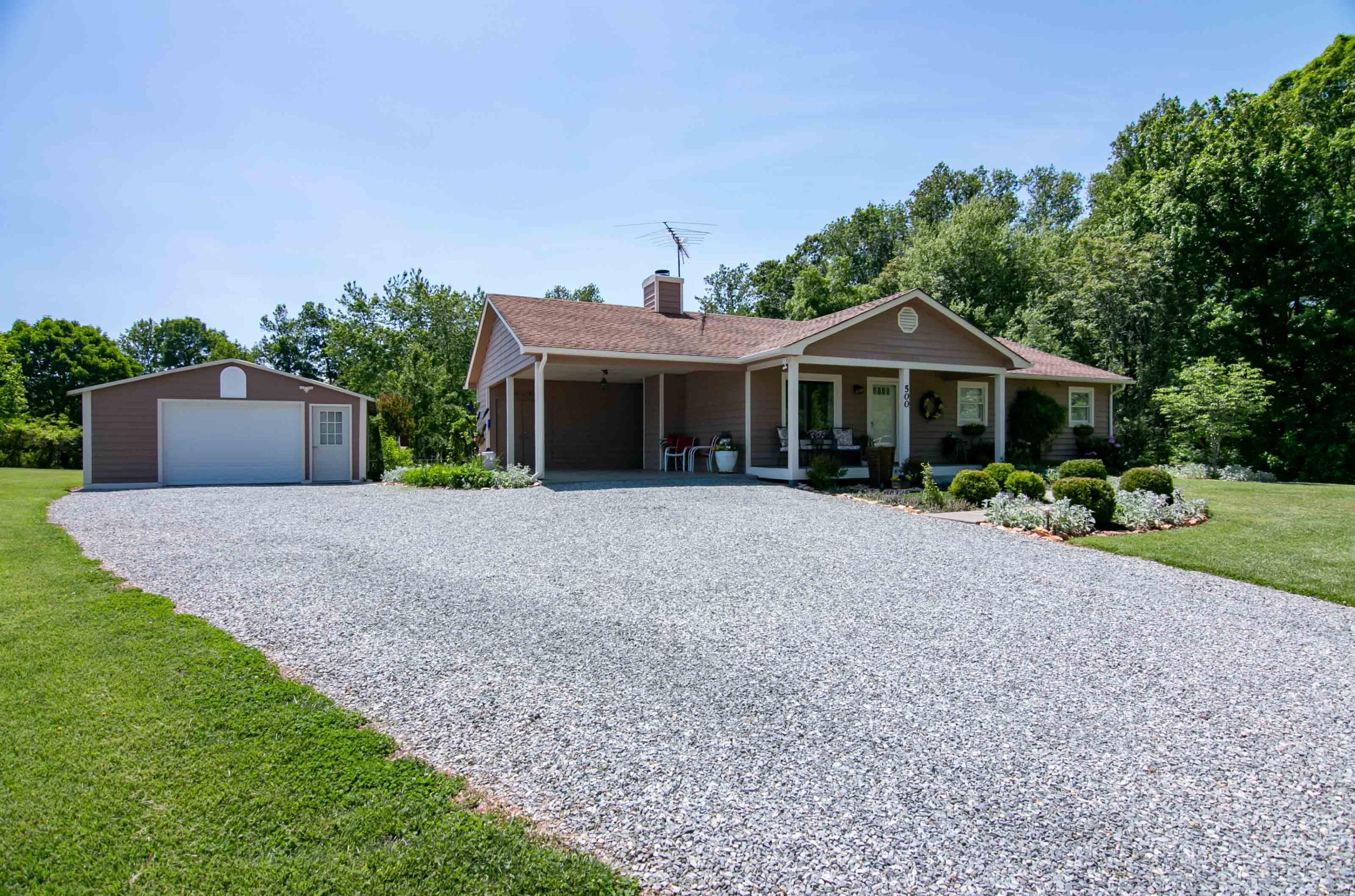 500 Tall Tree Road Wirtz, VA 24184 - Photo 4 of 47 IMG_2764
