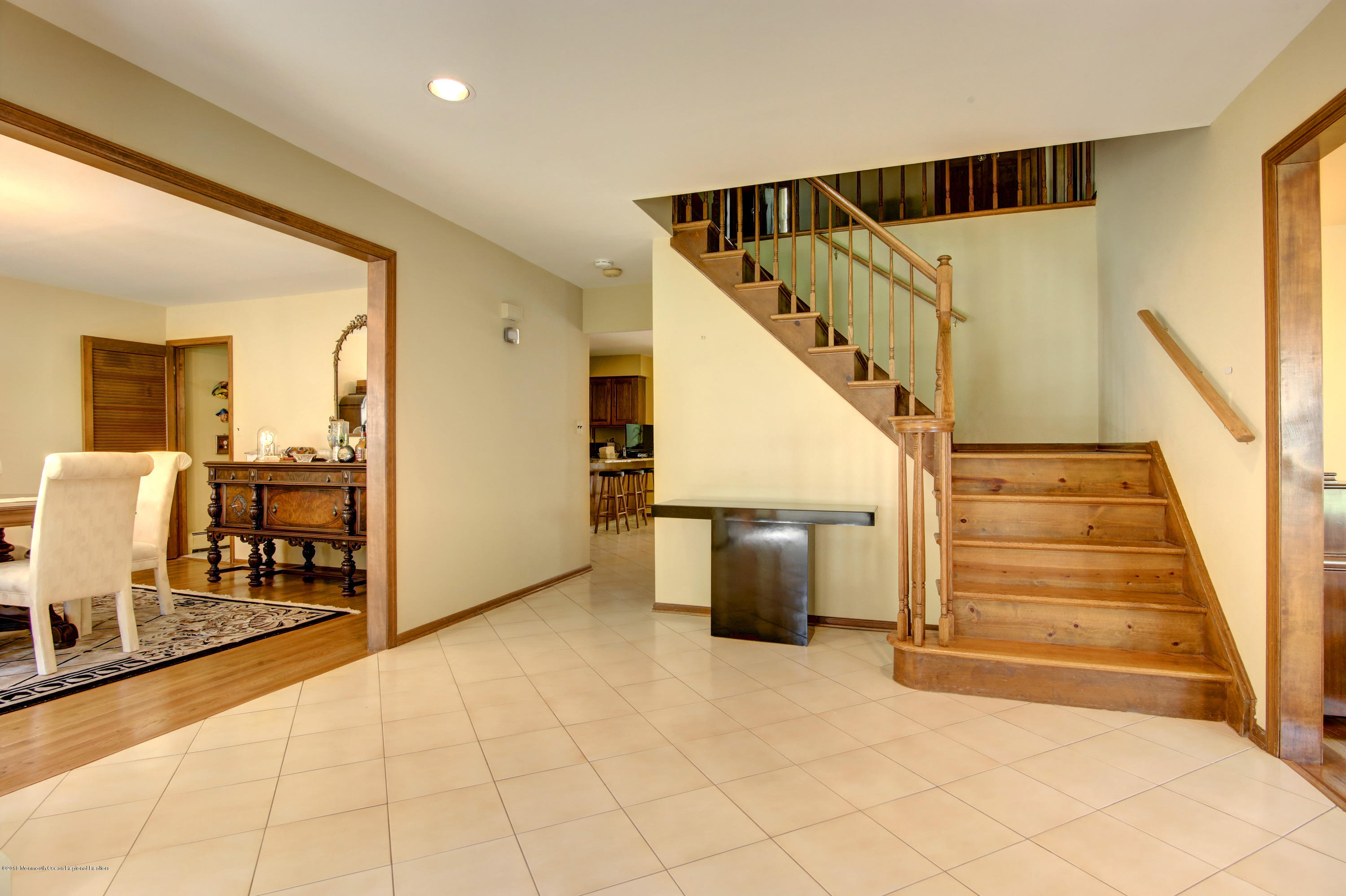 8 Pence Road Manalapan, NJ 07726 - Photo 6 of 34 Foyer2