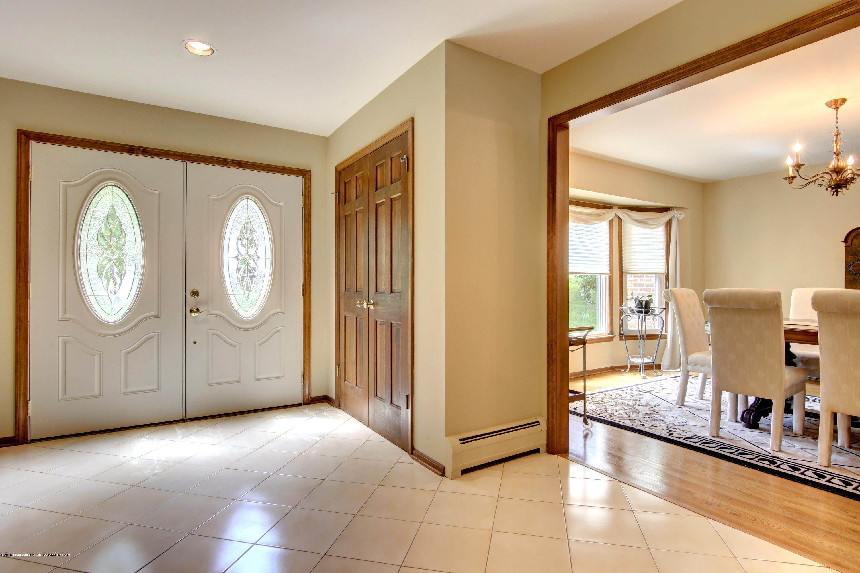 8 Pence Road Manalapan, NJ 07726 - Photo 7 of 34 Foyer3