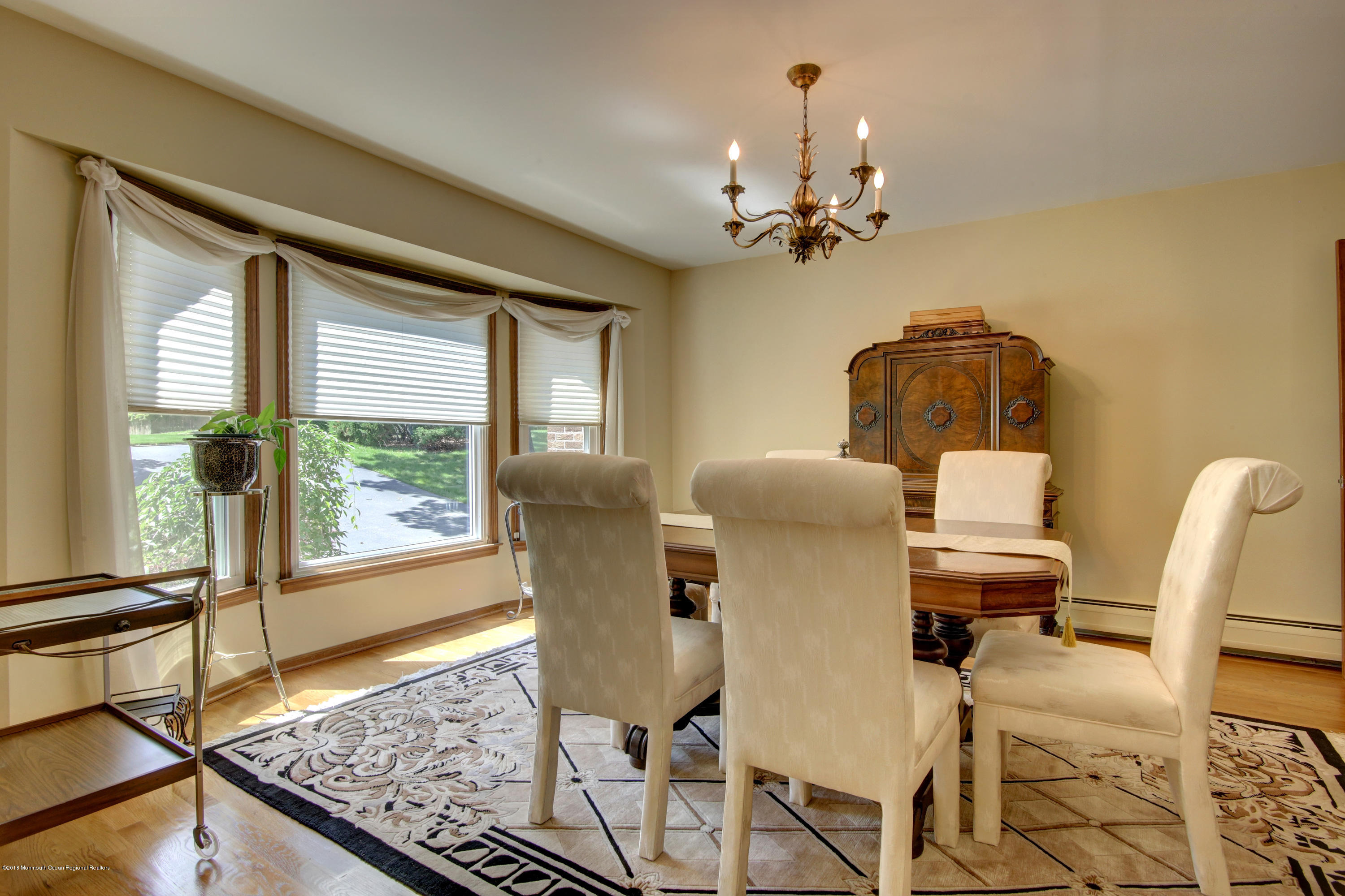 8 Pence Road Manalapan, NJ 07726 - Photo 10 of 34 Dining Room