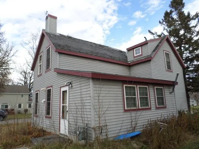 $48,500 | 203 Kendall Avenue South, Thief River Falls, MN 56701