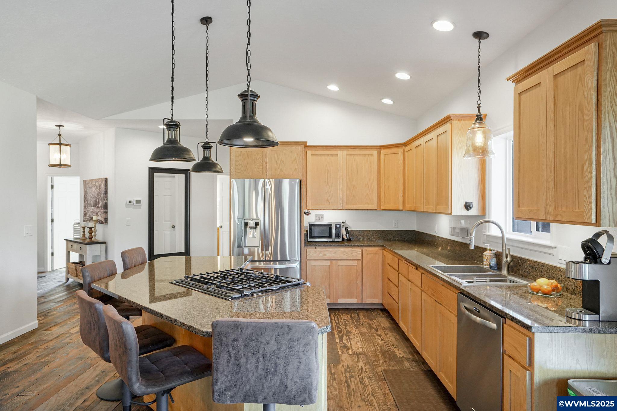 1175 Perrydale Road Dallas, OR 97338 - Photo 16 of 50