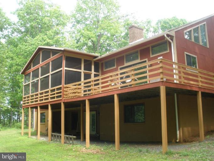 12585 Hunt Road Culpeper, VA 22701 - Photo 6 of 20 Screened-in Porch