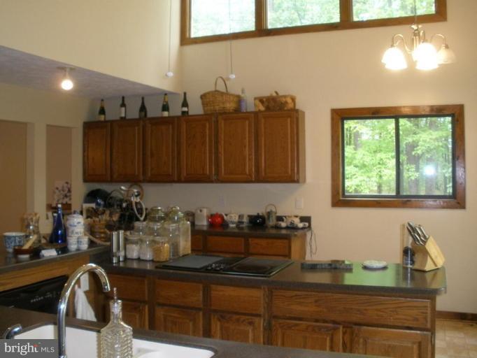 12585 Hunt Road Culpeper, VA 22701 - Photo 9 of 20 Kitchen