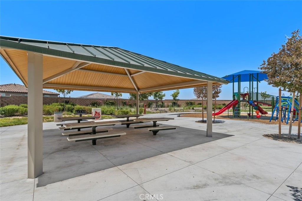 7598 Orangebrook Cove Riverside, CA 92507 - Photo 44 of 45 Park Sheltered Picnic Area