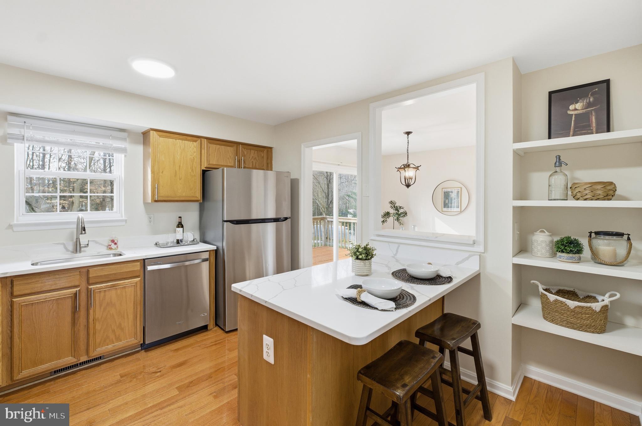 807 Eastern Point Road Annapolis, MD 21401 - Photo 10 of 69