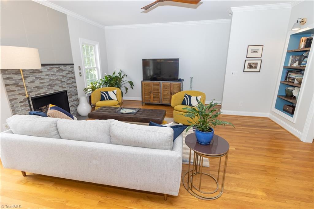961 Griffin Road Stokesdale, NC 27357 - Photo 15 of 50 Living Room