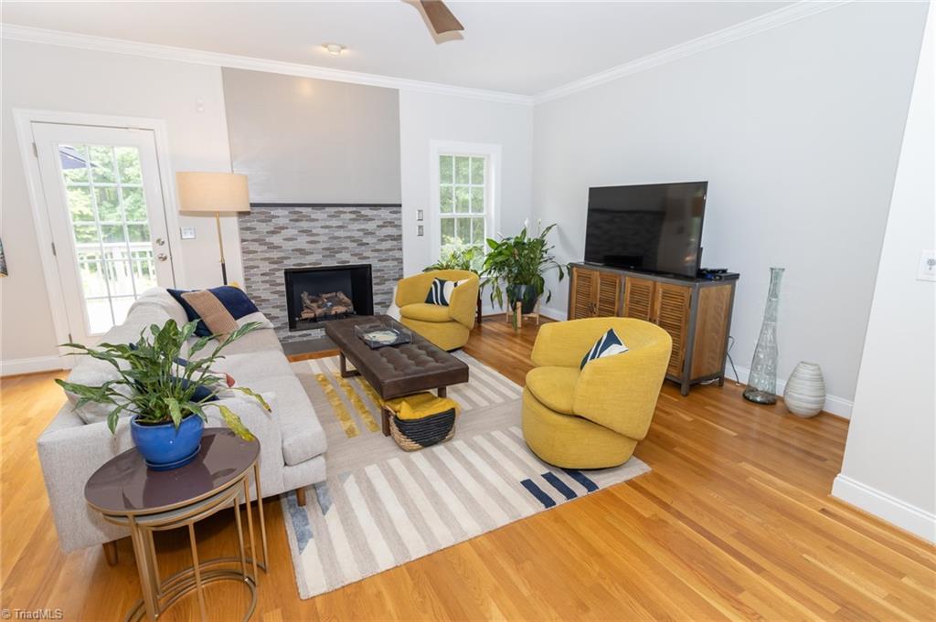 961 Griffin Road Stokesdale, NC 27357 - Photo 17 of 50 Living Room
