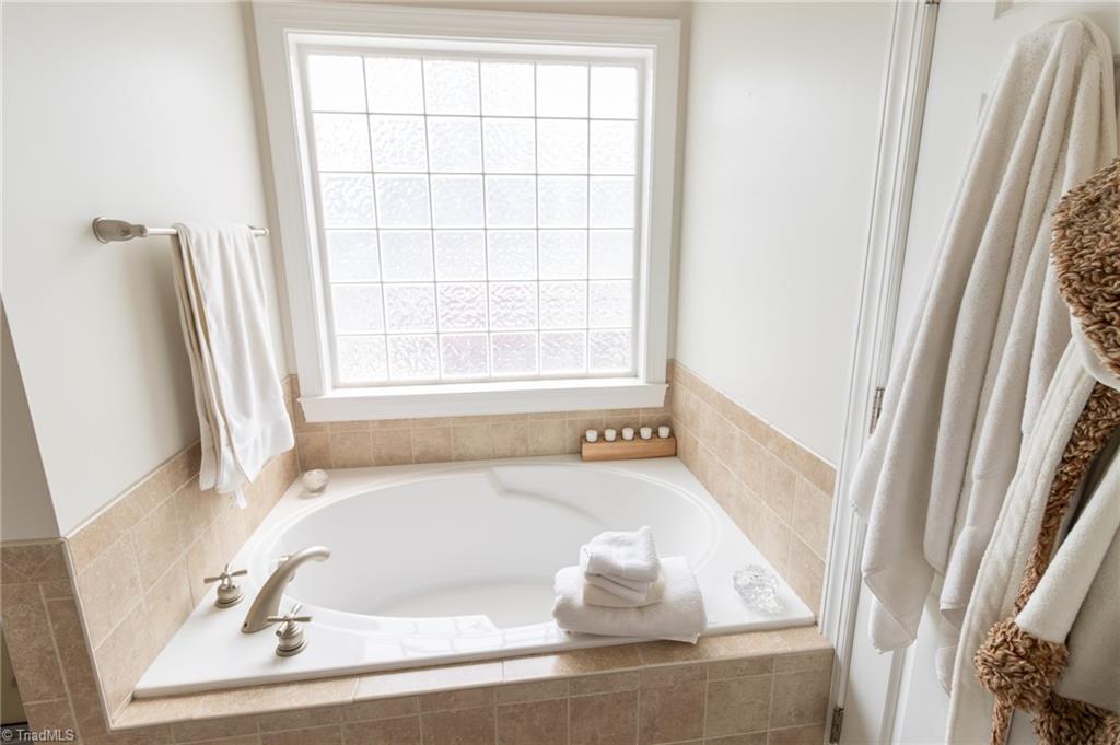 961 Griffin Road Stokesdale, NC 27357 - Photo 22 of 50 Primary Bathroom