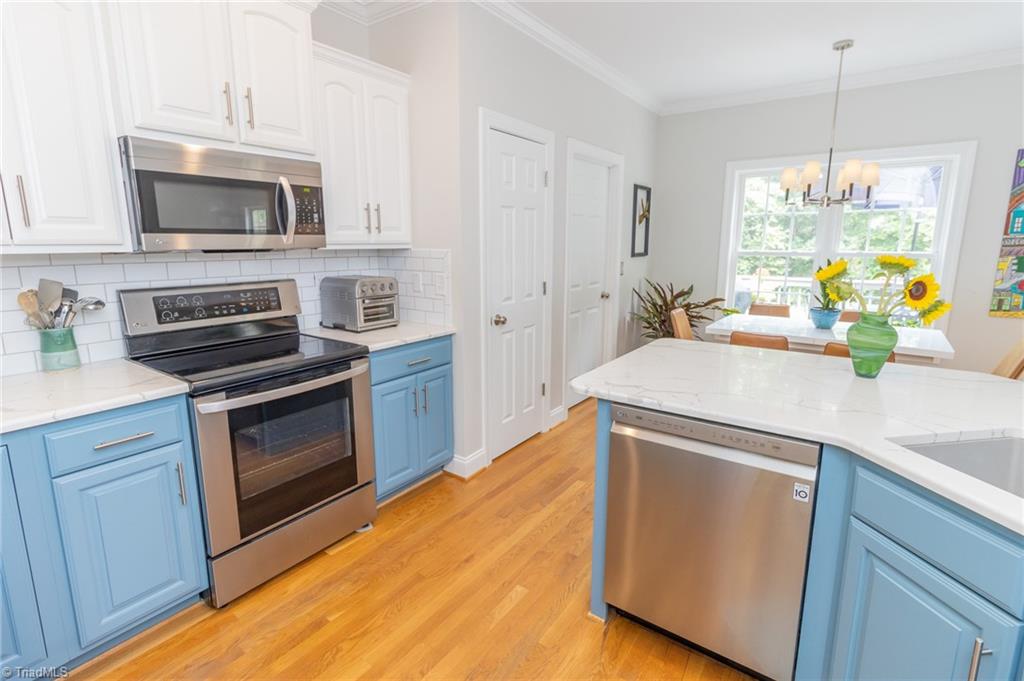 961 Griffin Road Stokesdale, NC 27357 - Photo 7 of 50 Kitchen