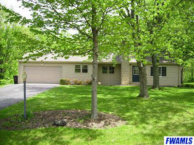 5911 East Hills Road Fort Wayne, IN 46804 - Photo 2 of 20 Gallery Image 2