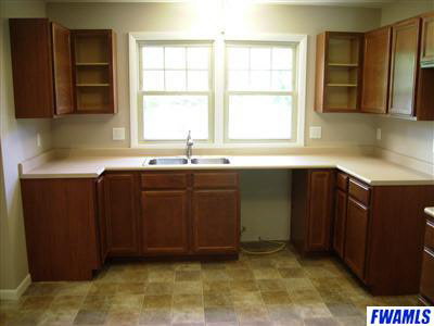 5911 East Hills Road Fort Wayne, IN 46804 - Photo 8 of 20 Gallery Image 8