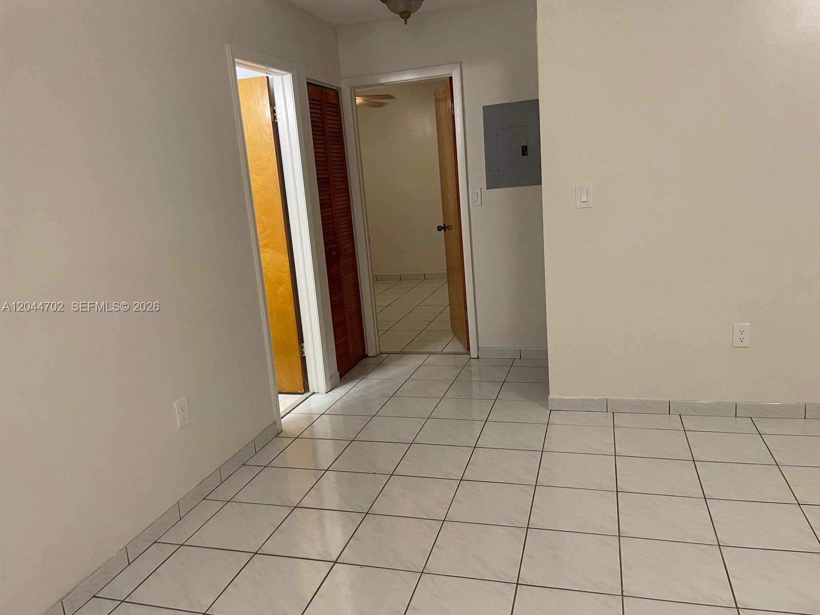 10101 West Okeechobee Road, Unit 5202 Hialeah Gardens, FL 33016 - Photo 9 of 17