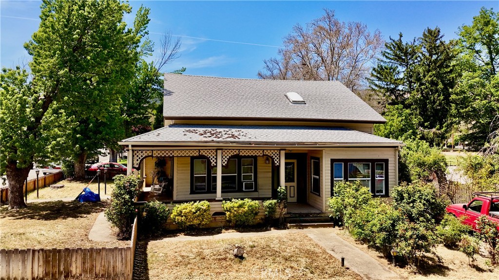 602 Lane Street Yreka, CA 96097 - Photo 2 of 48
