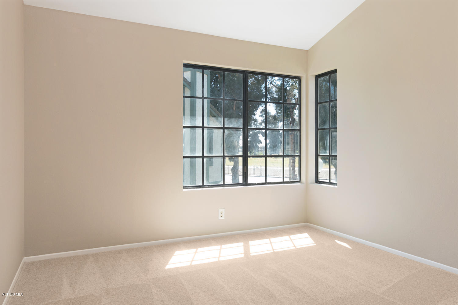 3452 Olds Road Oxnard, CA 93033 - Photo 14 of 23 3452 Olds Rd-MLS_Size-014-4-Bedroom-1500