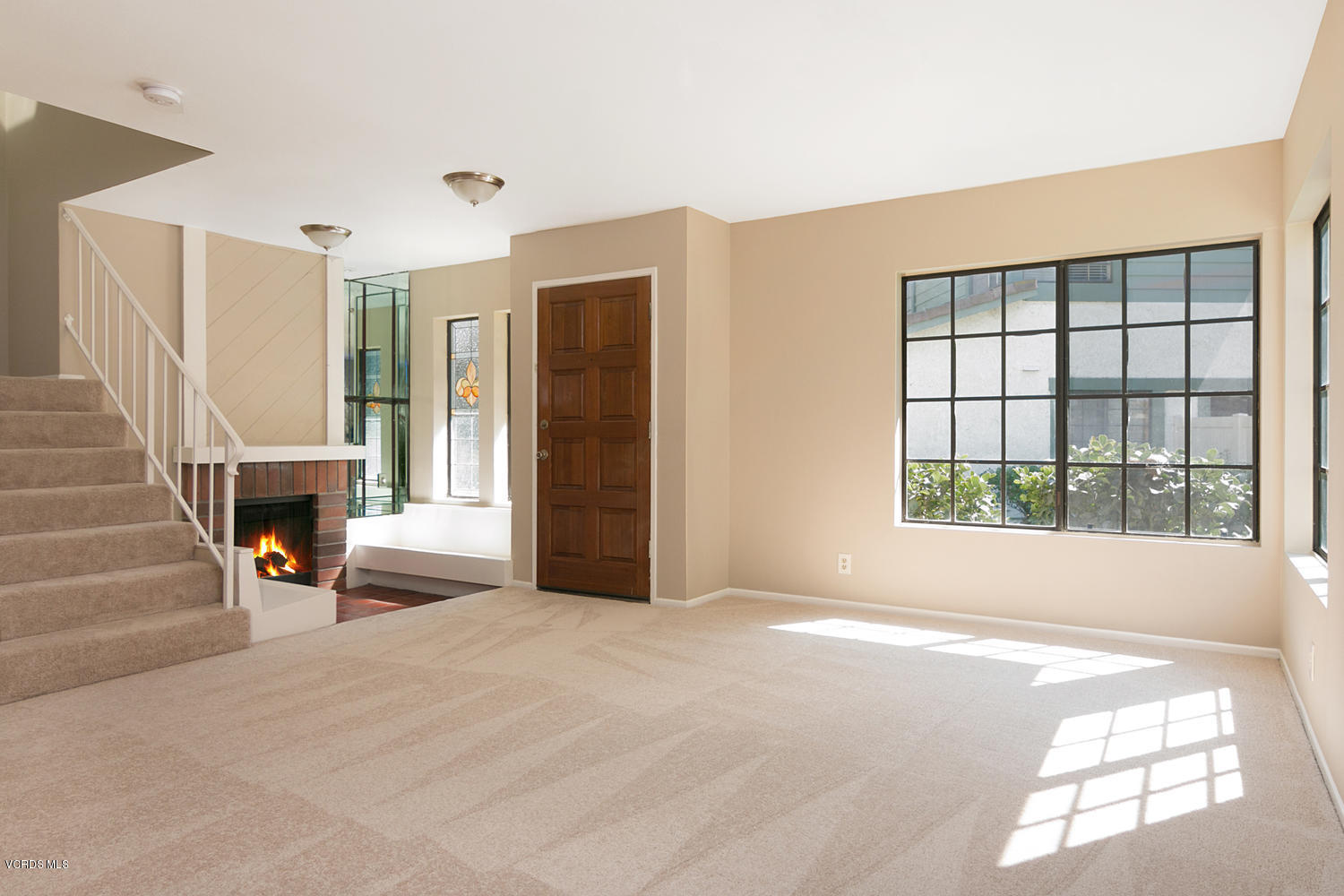 3452 Olds Road Oxnard, CA 93033 - Photo 3 of 23 3452 Olds Rd-MLS_Size-003-8-Living Room-
