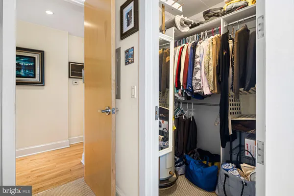 $389,500 | 214 New Street, Unit C, Philadelphia, PA 19106