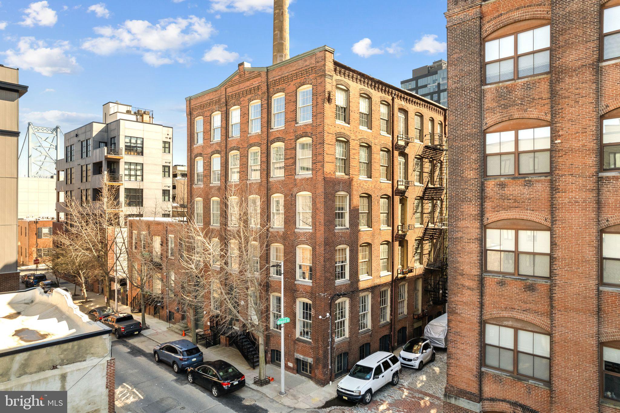 214 New Street, Unit C Philadelphia, PA 19106 - Photo 25 of 29 a front view of a building with street view