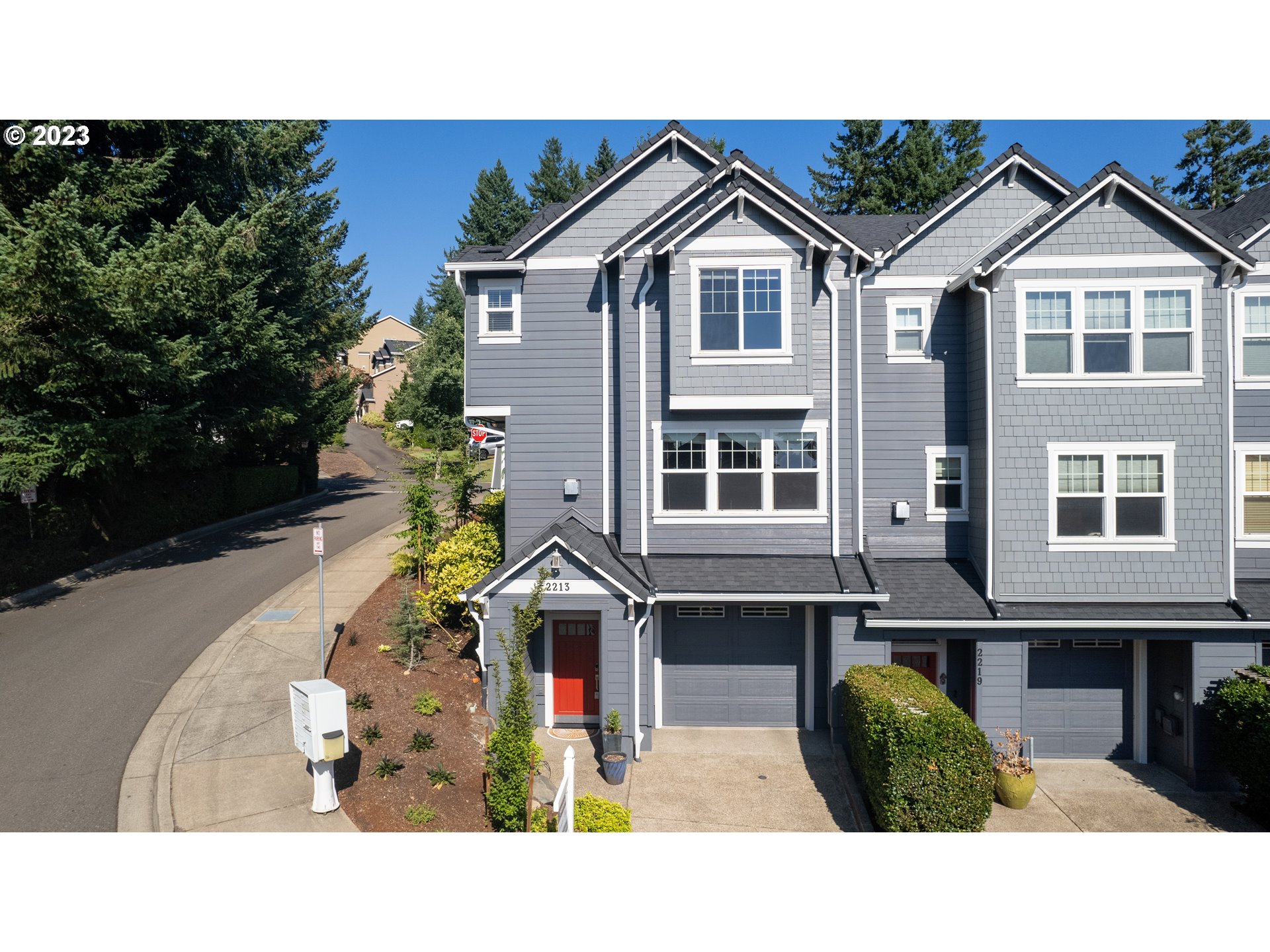 2213 St Moritz Loop West Linn, OR 97068 - Photo 3 of 48 a black and white photo of a house