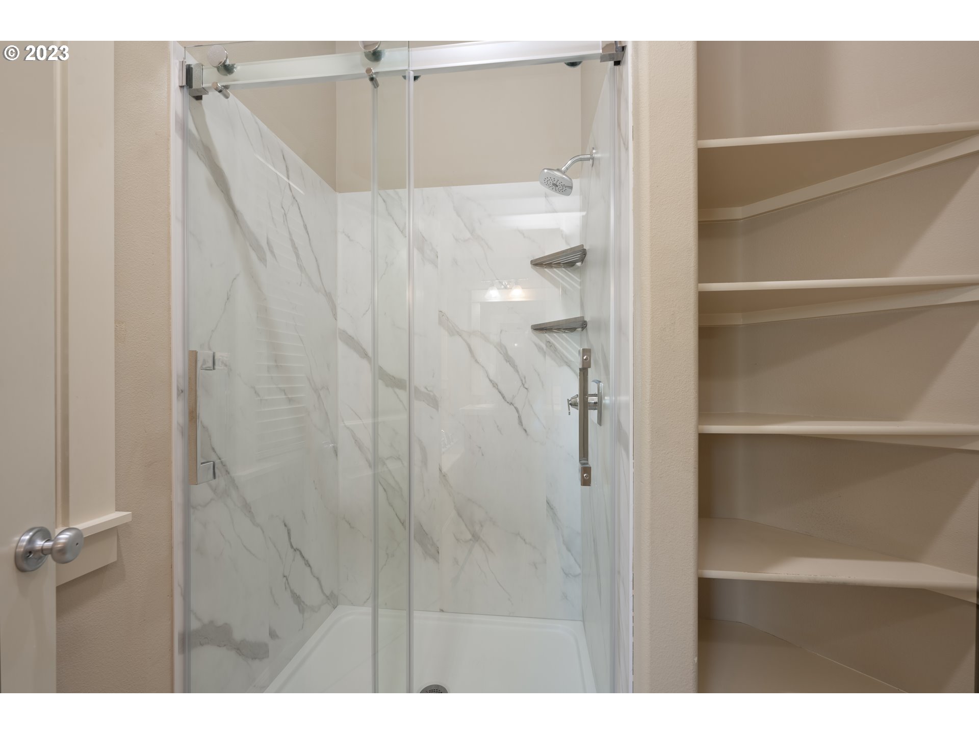 2213 St Moritz Loop West Linn, OR 97068 - Photo 40 of 48 a bathroom with a shower