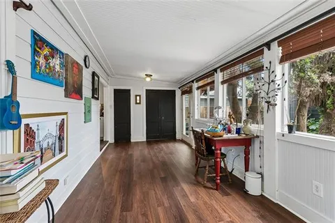 $275,000 | 16 Labarre Place, Jefferson, LA 70121