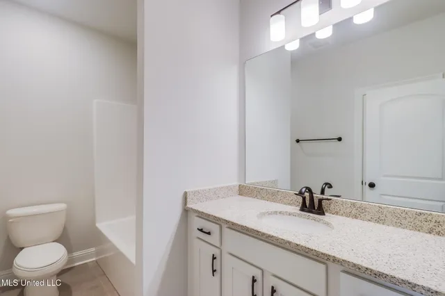 $2,400 | 15216 High Point Drive, Gulfport, MS 39503