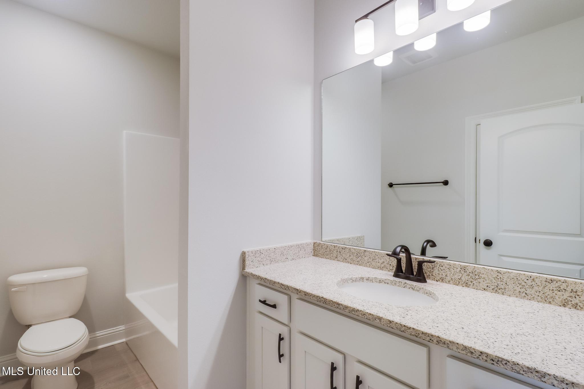 15216 High Point Drive Gulfport, MS 39503 - Photo 12 of 25 IMG_9686-Edit