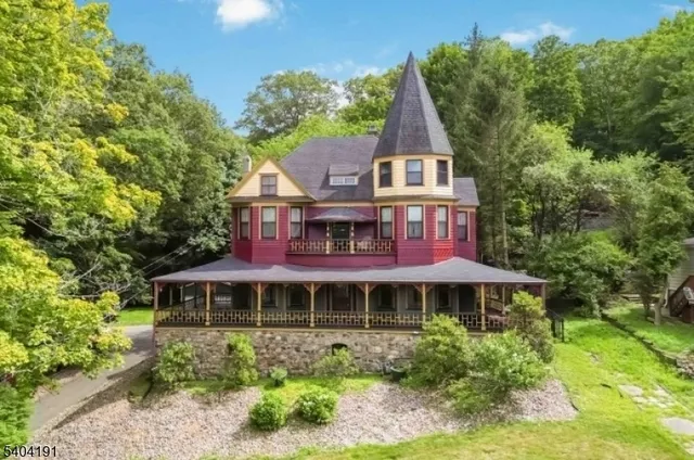 $999,000 | 506 Windemere Avenue, Mount Arlington, NJ 07856