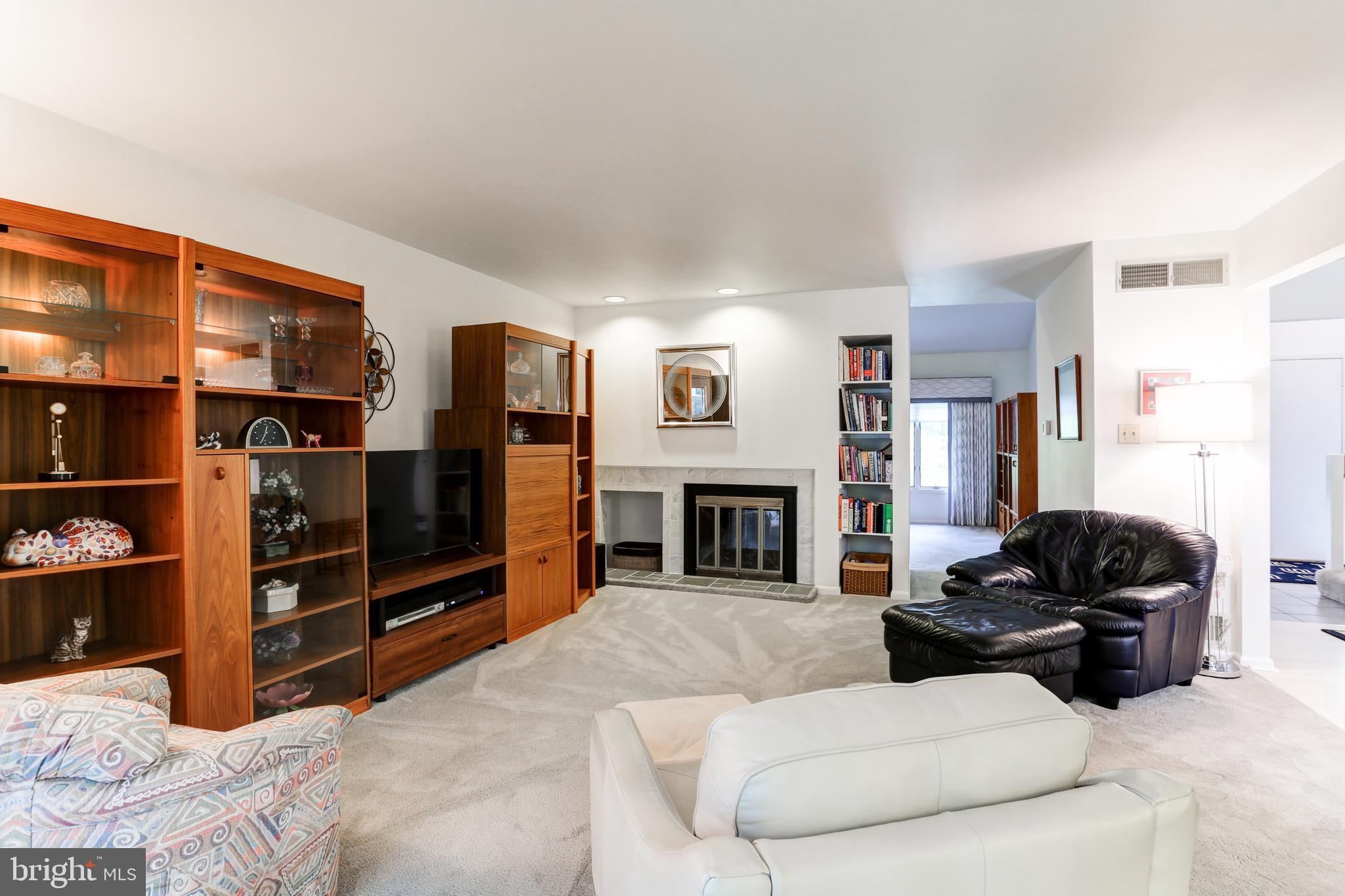 1435 Garalyn Road Harrisburg, PA 17110 - Photo 12 of 61 Gallery Image 12