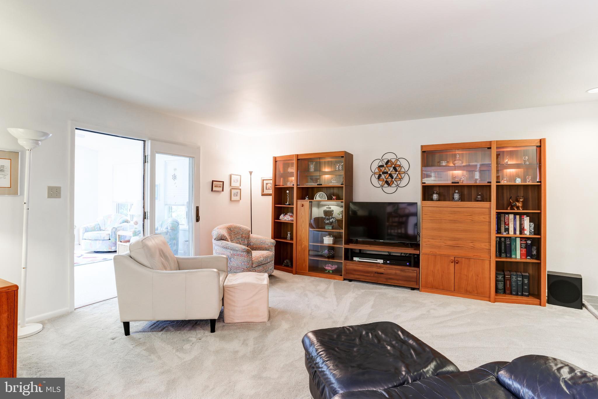 1435 Garalyn Road Harrisburg, PA 17110 - Photo 13 of 61 Gallery Image 13