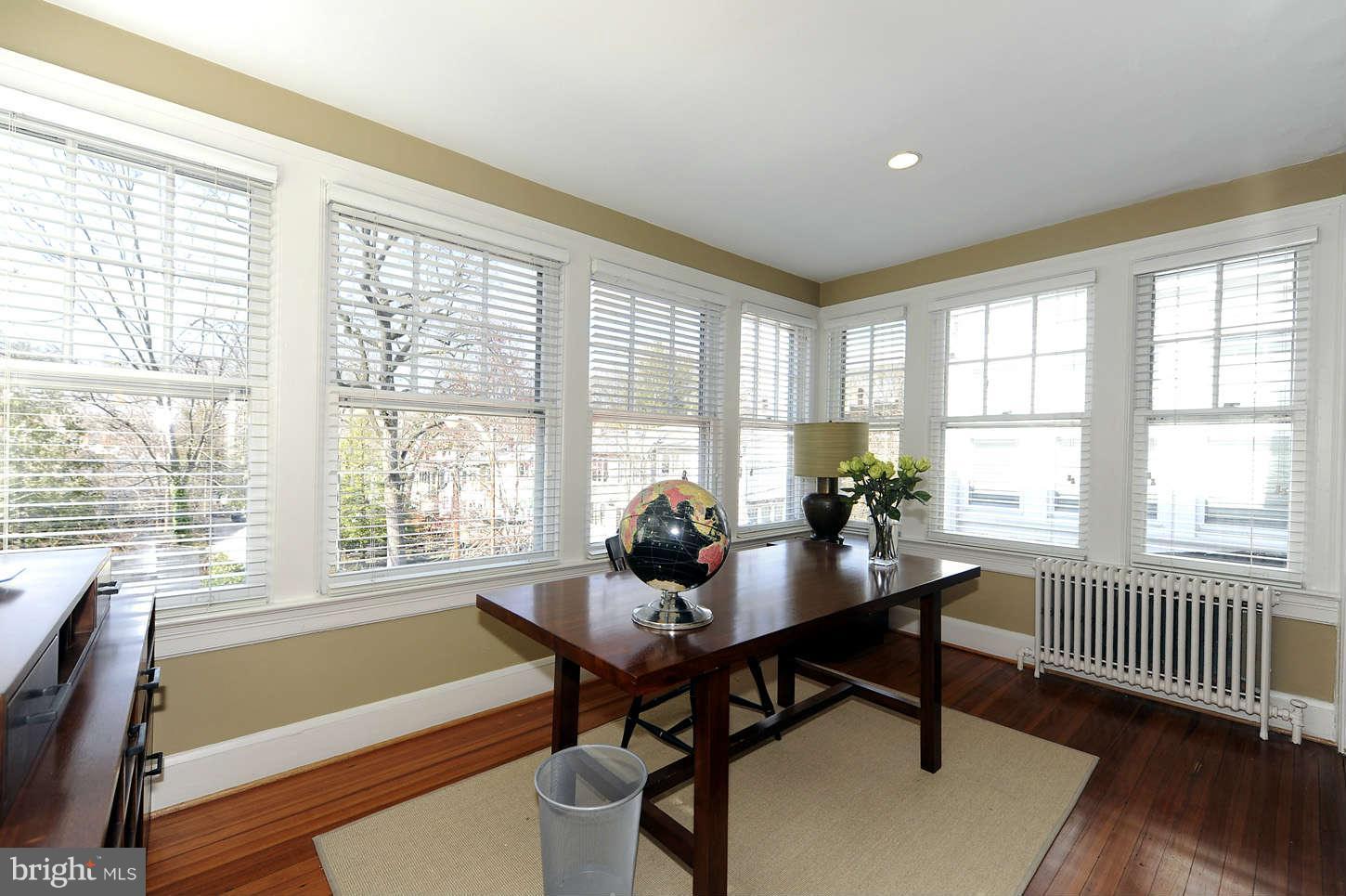 2011 Klingle Road Northwest Washington, DC 20010 - Photo 20 of 24 Bedroom (Master)