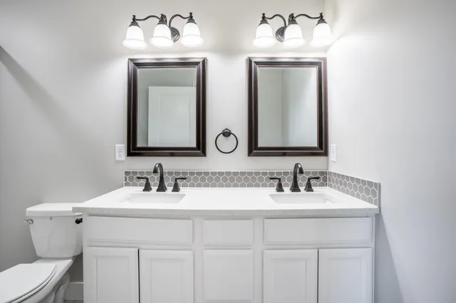 $289,900 | 1634 South Smithmoor Street, Wichita, KS 67207