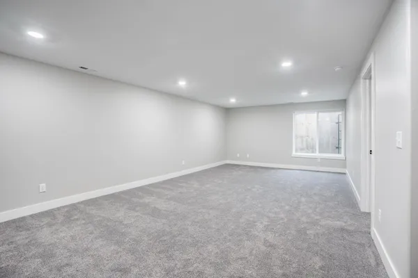 $289,900 | 1634 South Smithmoor Street, Wichita, KS 67207