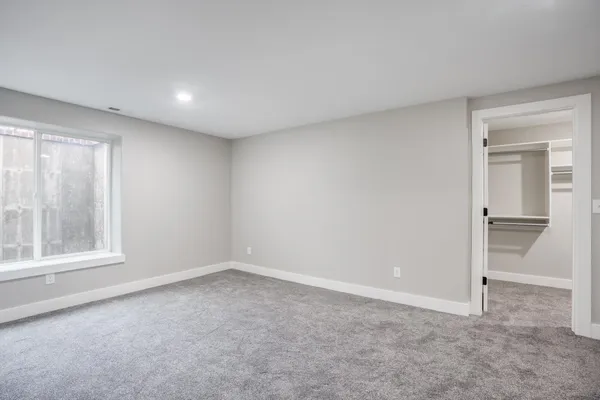 $289,900 | 1634 South Smithmoor Street, Wichita, KS 67207