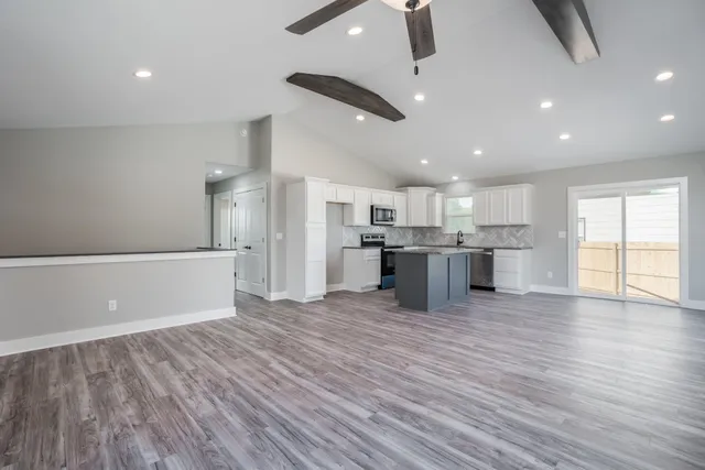 $289,900 | 1634 South Smithmoor Street, Wichita, KS 67207