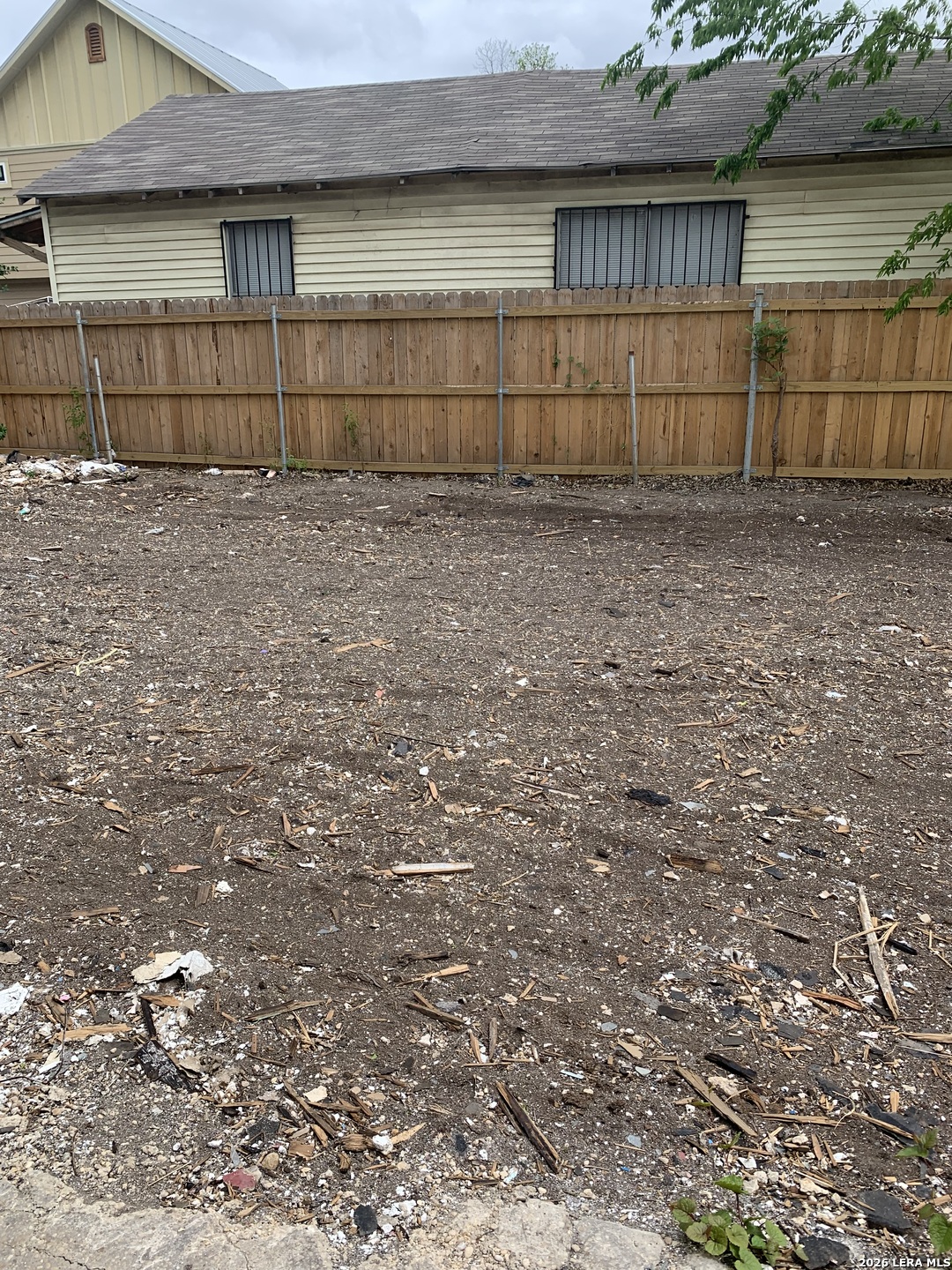 405 Frio City Road San Antonio, TX 78207 - Photo 2 of 6