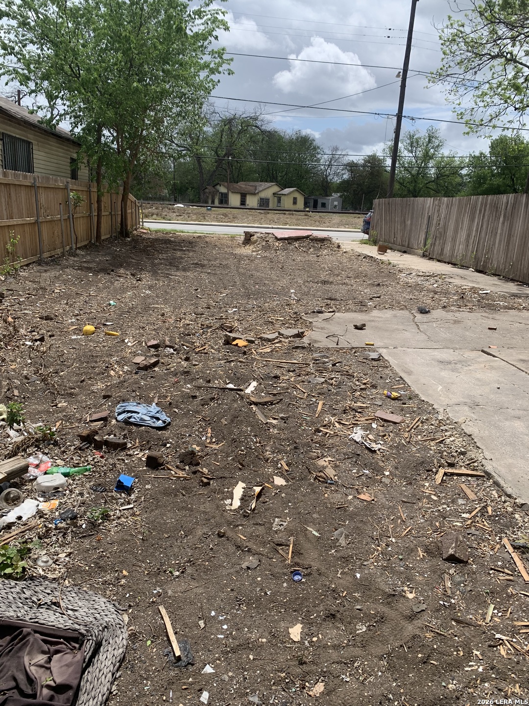 405 Frio City Road San Antonio, TX 78207 - Photo 4 of 6