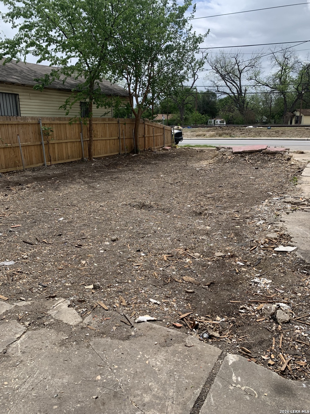 405 Frio City Road San Antonio, TX 78207 - Photo 5 of 6