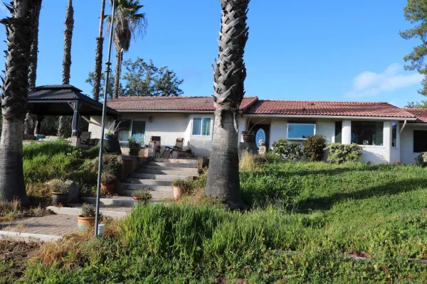 $1,800,000 | 38083 De Luz Road, Fallbrook, CA 92028