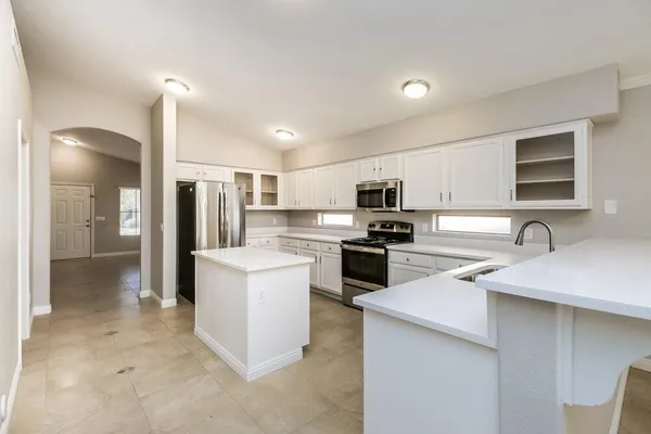 $2,685 | 1233 South Colonial Drive, Gilbert, AZ 85296