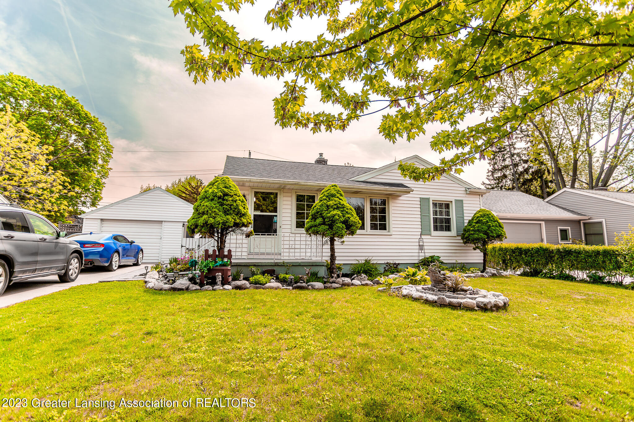 2518 Westbury Road Lansing, MI 48906 - Photo 1 of 40 IMG_2971-Enhanced-NR