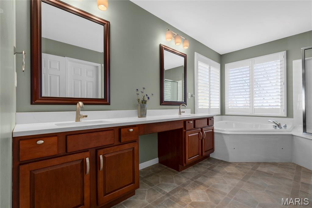 330 Calliope Place Chesterfield, MO 63017 - Photo 17 of 34