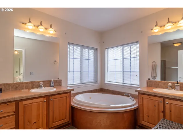 $130,000 | 490 Knoll Terrace Drive, Canyonville, OR 97417