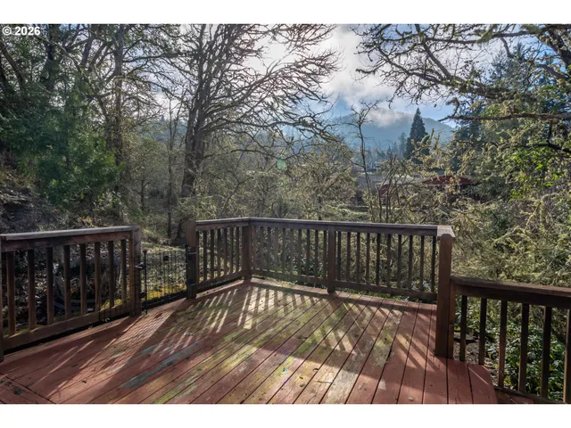 $130,000 | 490 Knoll Terrace Drive, Canyonville, OR 97417