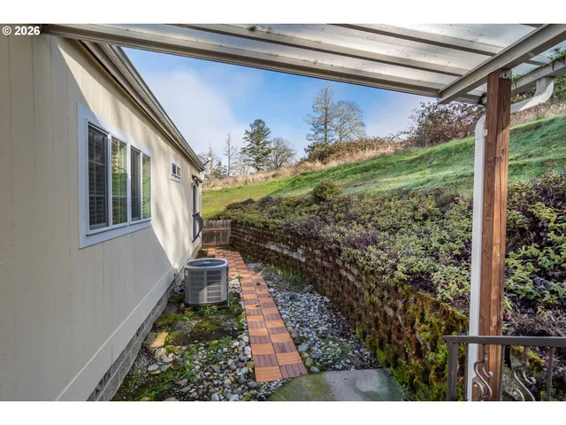 $130,000 | 490 Knoll Terrace Drive, Canyonville, OR 97417