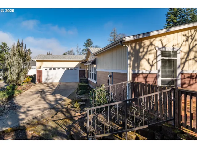 $130,000 | 490 Knoll Terrace Drive, Canyonville, OR 97417