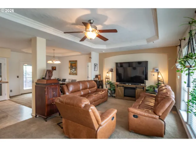 $130,000 | 490 Knoll Terrace Drive, Canyonville, OR 97417