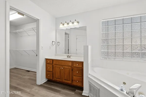 $450,000 | 7525 Saddlebrooke Drive, Knoxville, TN 37938