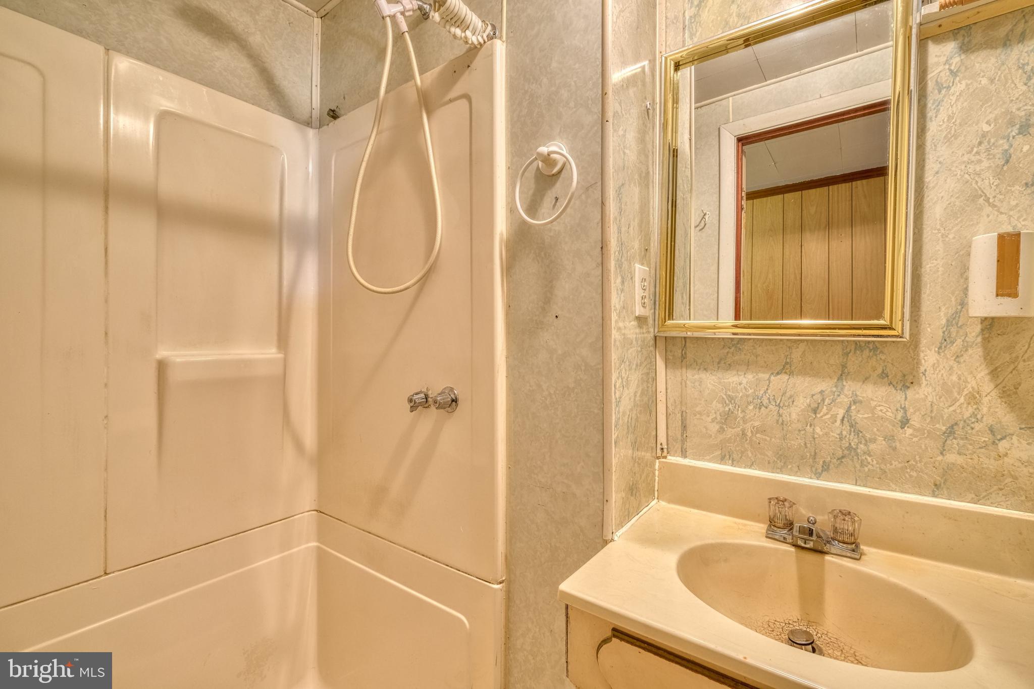 112 Charlgate Road Owings Mills, MD 21117 - Photo 5 of 30